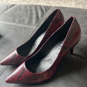 Women’s high heel shoes